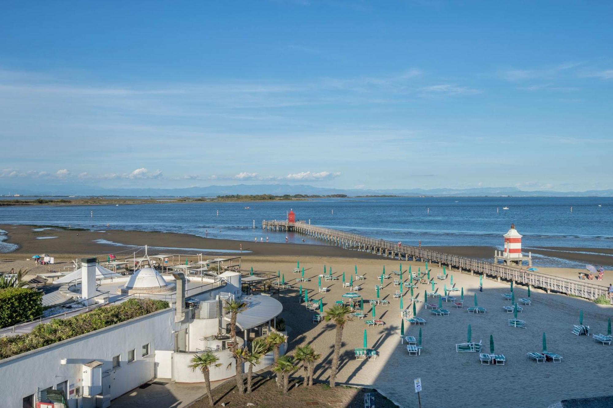 La Terrazza Sul Faro Lignano Sabbiadoro Exterior foto