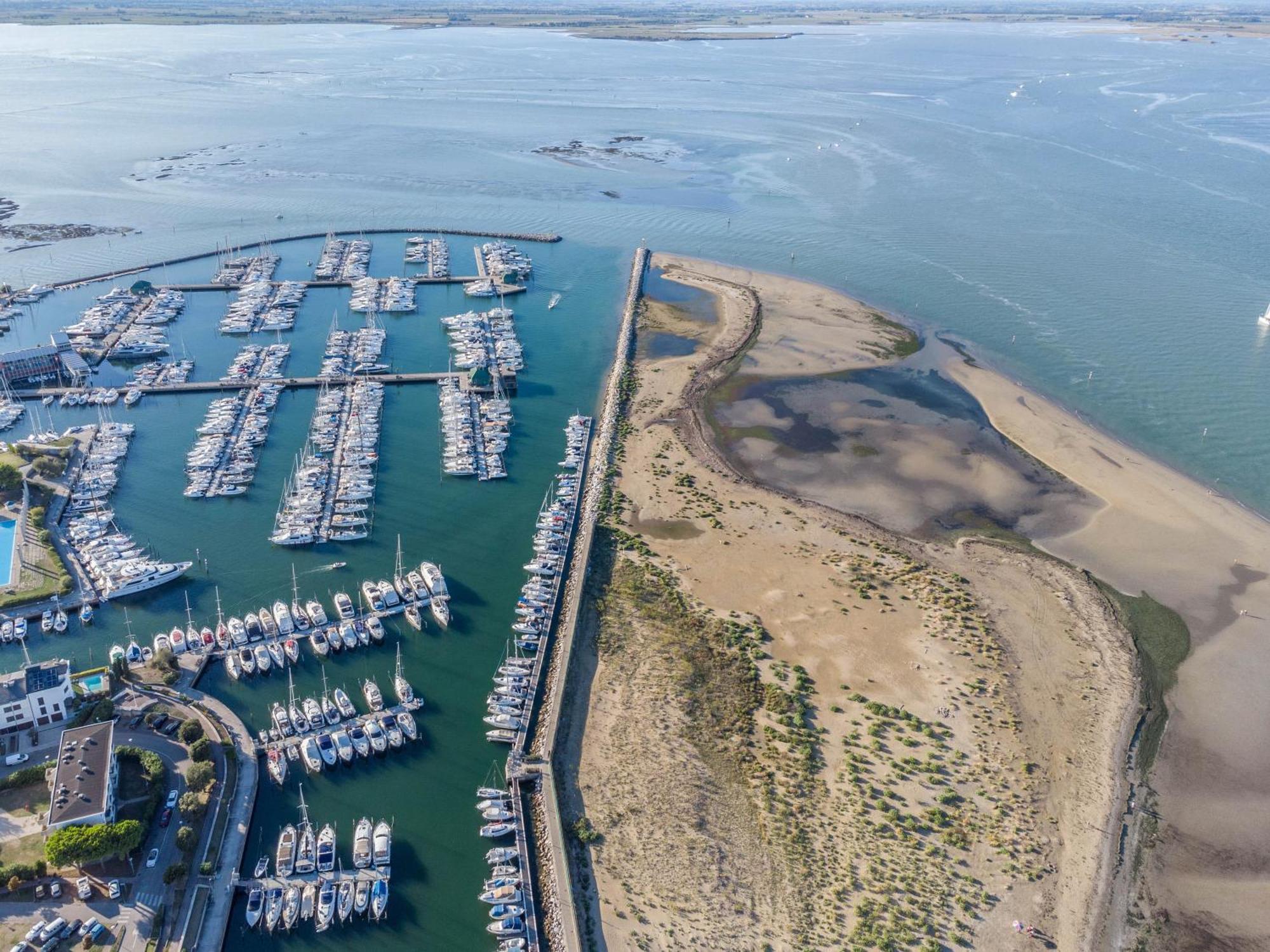 La Terrazza Sul Faro Lignano Sabbiadoro Exterior foto